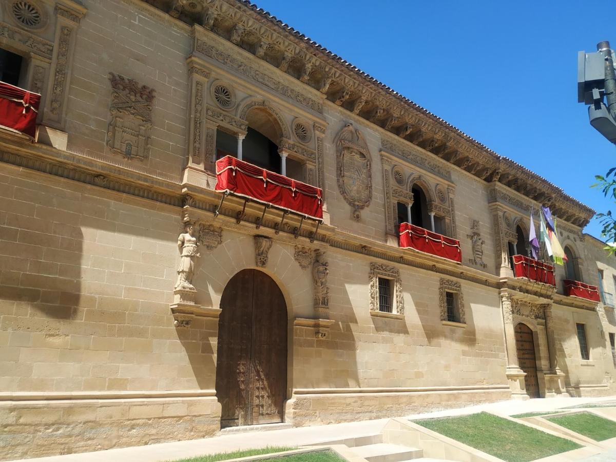 Balcon Del Cardenal Apartment Baeza Exterior photo